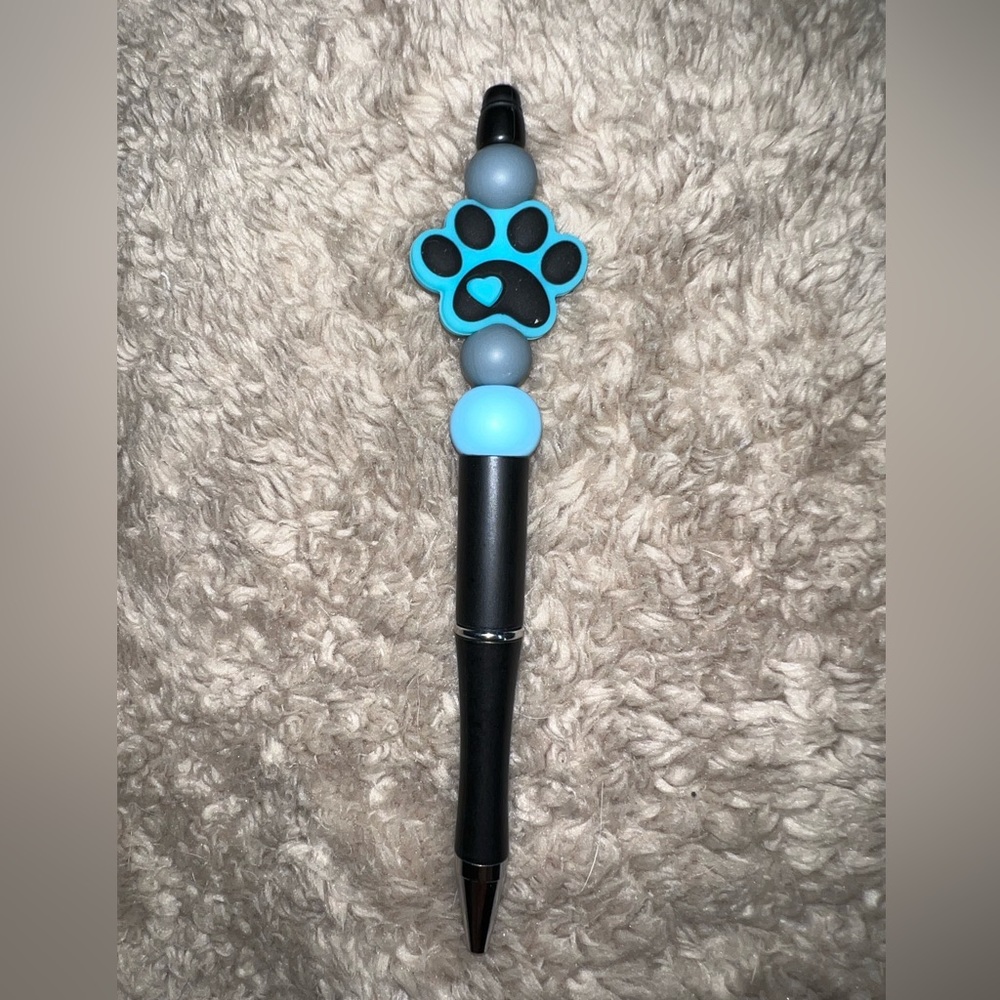Silicone bead pen
